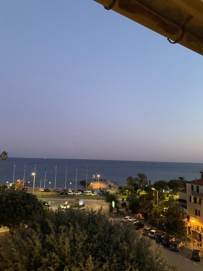 Casa Al Mare Apartment Varazze Luaran gambar